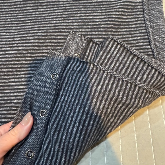 Lululemon Gray Blanket Scarf - Picture 2 of 3